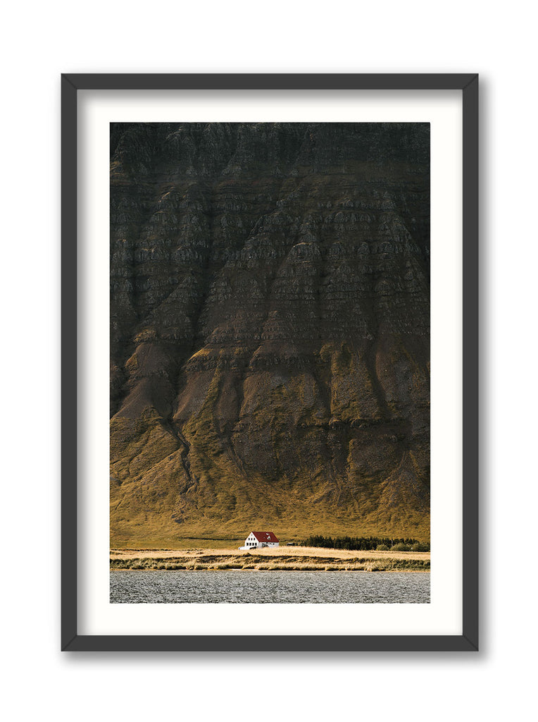 HUSA (House Icelandic)